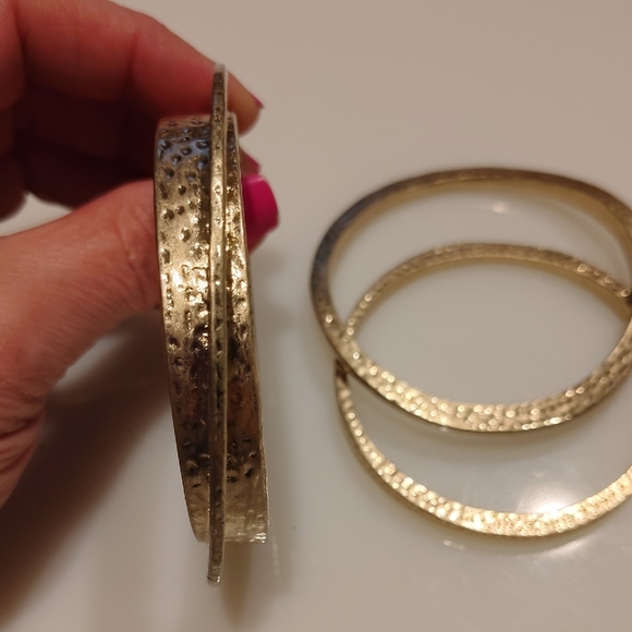 Chico's Textured Gold Bracelet Set - Picture 4 of 10